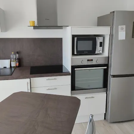 Climatise A 150m De La - Parking Privatif - Animaux Acceptes - Fr-1-776-100 Apartment *
